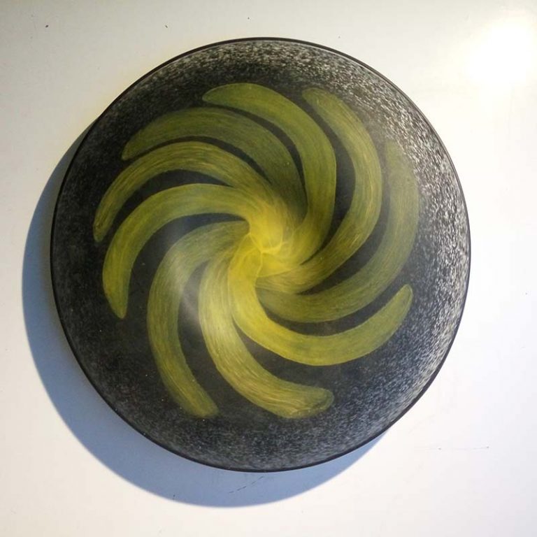 plate-nemtoi-black-yellow-mat